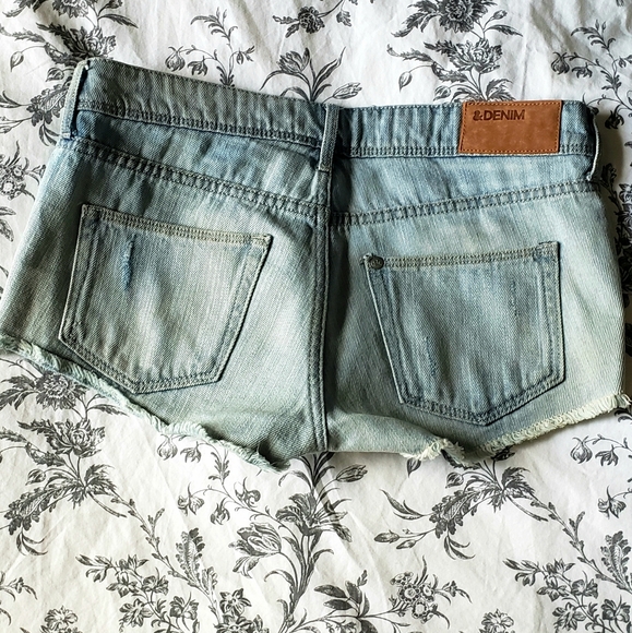 Jean shorts - Picture 3 of 7